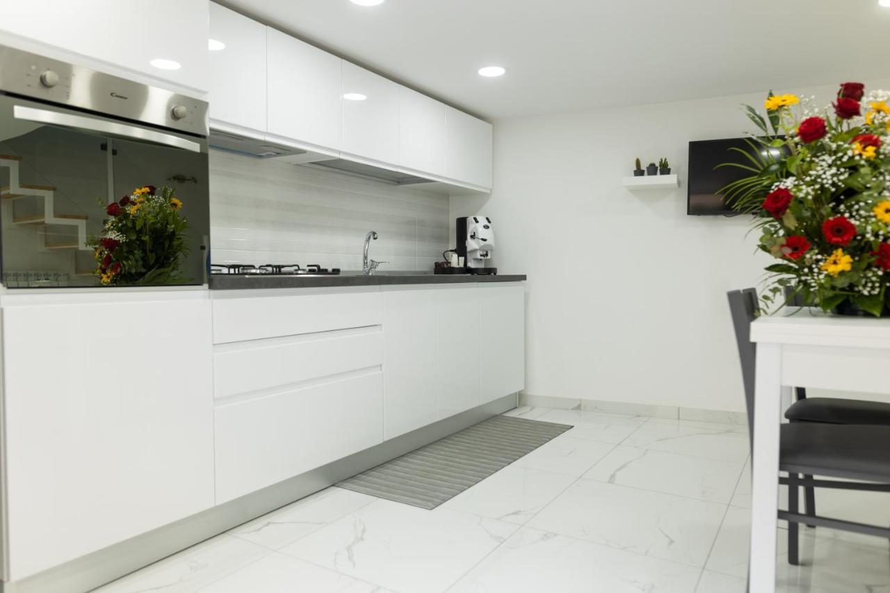 Dimora F&F Apartment Naples Exterior photo